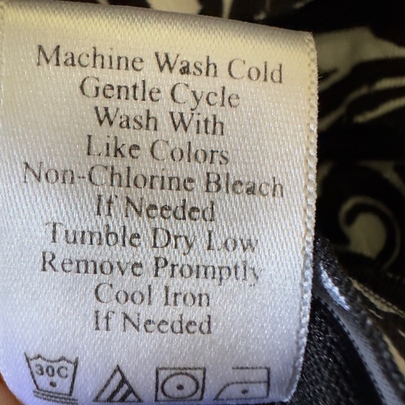 Coldwater Creek Black rippled stripe S Sleeve Pullover Top-Preowned Excellent - Picture 8 of 9